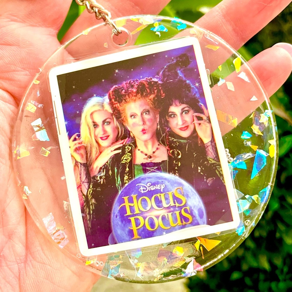 Hocus Pocus Sanderson Sisters Keychain